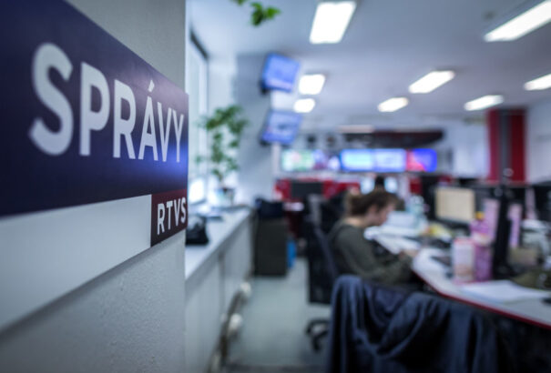 Az RTVS közel 60 újságírója kritizálja a vezetést: Ellenséges közegben dolgozunk