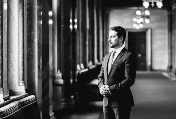 Vona Gábor: Lemondok az elnökségi tisztségről