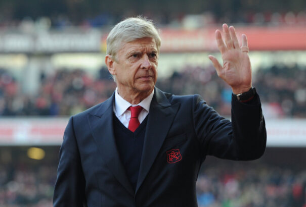 Arsene Wengert méltatja a futballvilág