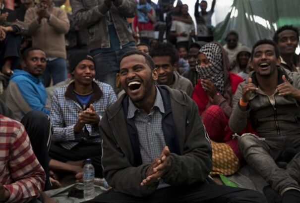 Az Európai Bizottság és az OECD kidolgozta a migránsok beilleszkedésének kézikönyvét.