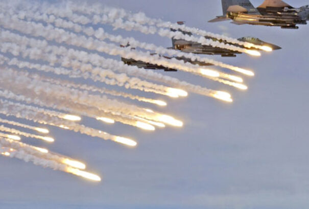 Franciaország a légicsapást fontolgatja