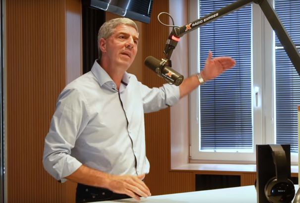 Bugár elismerte, hogy a Maldív-szigeteken ott volt a Most-Híd oligarchája, Czucz István is