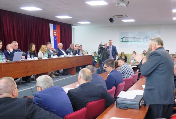 Élő Vidék név alatt a magyar gazdák is szervezkednek – Matečná agrárminiszter a hatalom arroganciáját bizonyította