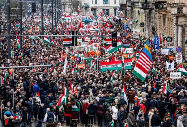 A magyarok többsége szerint tovább javulhat az ország helyzete a következő négy évben