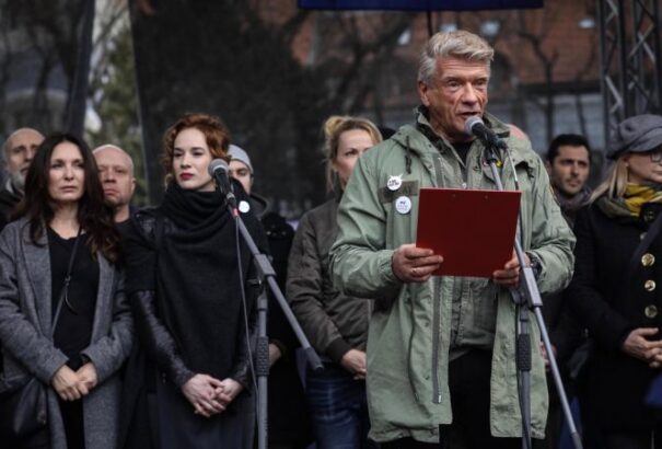 Richard Stanke színész: Ez az ország a kormány túsza