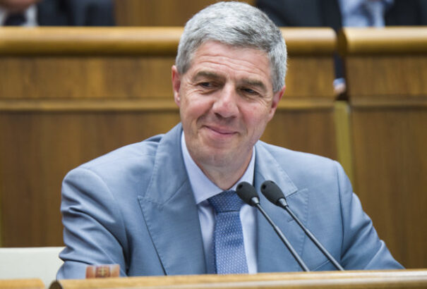 Peter Schutz: A nyugdíjkorhatár-plafon a Most-Híd szerint