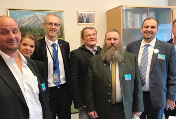 Szlovákiai gazdák az EP-ben: Hány traktorral kell még az utcákra mennünk, hogy Matečná meghallgasson bennünket?