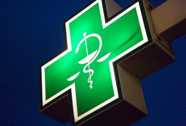 Minden járásban működni fog egy készültségi gyógyszertár 22.30-ig