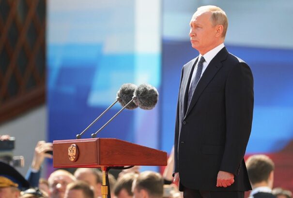 Letette az elnöki hivatali esküt Vlagyimir Putyin – Képek