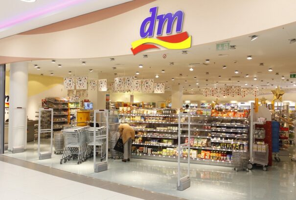 Új hűségprogramra és pontgyűjtő kártyára váltott a DM drogéria. Mutatjuk a részleteket