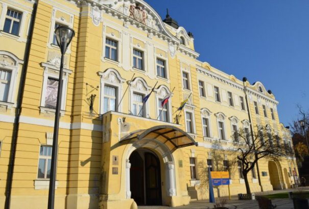 MKP: Nyitra megyében folytatódik a megyei utak burkolat-felújítása