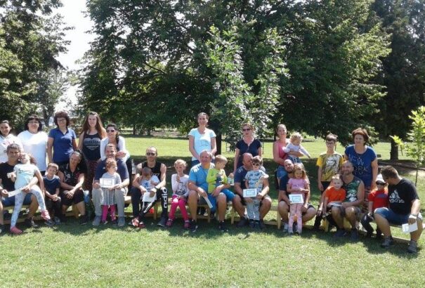 „Apukám a Szuperhős” – Családi nappal kedveskedtek szüleiknek a füssi ovisok