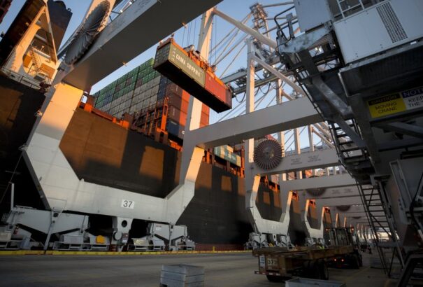 Küszöbön az amerikai-kínai kereskedelmi háború