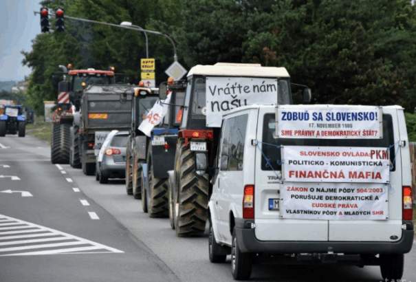 A rendőrség megtilthatja a tüntető gazdáknak, hogy traktorjaikkal Pozsonyba hajtsanak