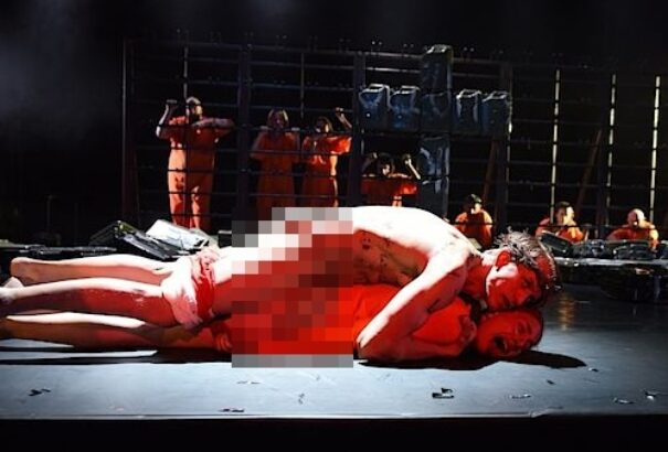 Botrány: Muszlim nőt erőszakoló Jézus verte ki a biztosítékot Csehországban