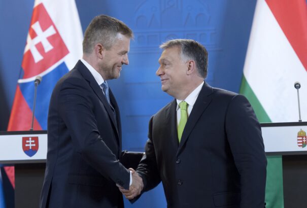 Orbán: Akkor tudunk bizalmi kapcsolatot építeni szomszédainkkal, ha tisztességesen bánnak a magyar közösségekkel