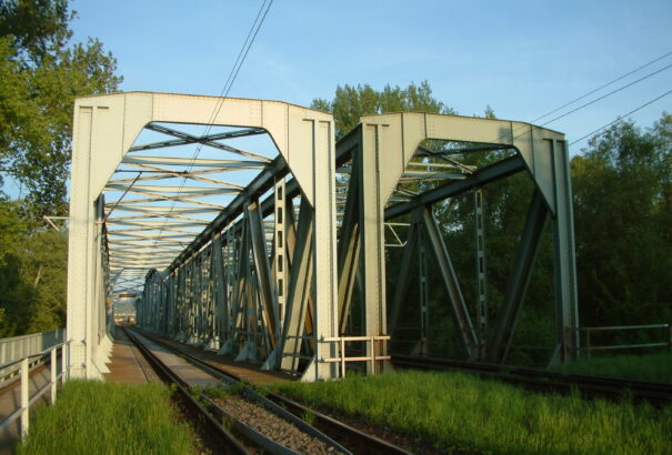 Trianon a vonatablakból