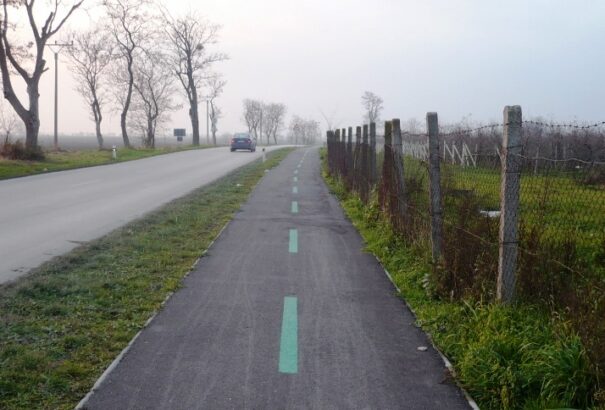 Újabb kerékpárutak épülnek Nagyszombat megyében