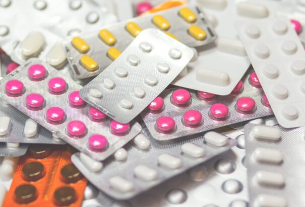 Fájdalomcsillapítók, vérnyomás- és szívgyógyszerek – tavaly ezeket az orvosságokat írták fel leggyakrabban az orvosok