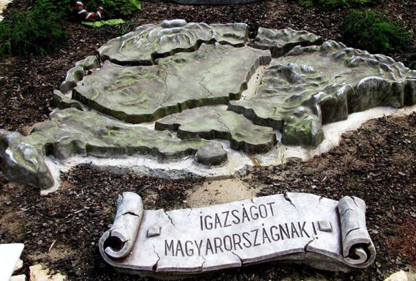 Dian Csaba: A majd száz esztendő megtépázta, porlasztotta felvidéki közösségünk