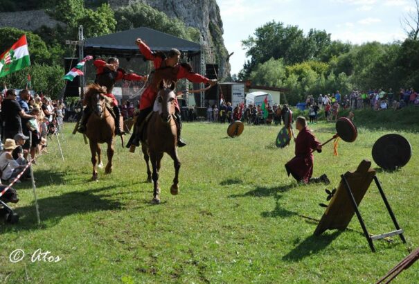 Karaffa Attila: A nyílzápor helyszínére vonuló tömeget csak nézték a turisták…