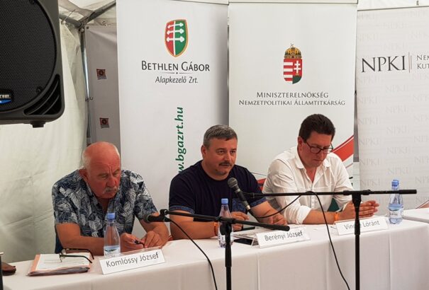 Berényi Tusványoson – 63 200 aláírást ismert el a szlovák belügy a Minority Safepackhez (Képek)