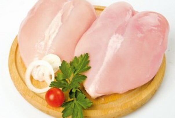 A csehek a csomagolt csirkemelleket tesztelték: a Tesco és a Lidl az utolsók között végzett