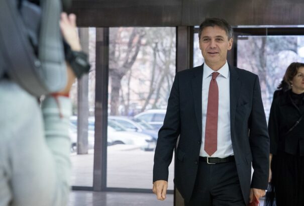 Focus-felmérés: Szoros a verseny a főpolgármesteri posztért Pozsonyban. Ivo Nesrovnal egyelőre vezet