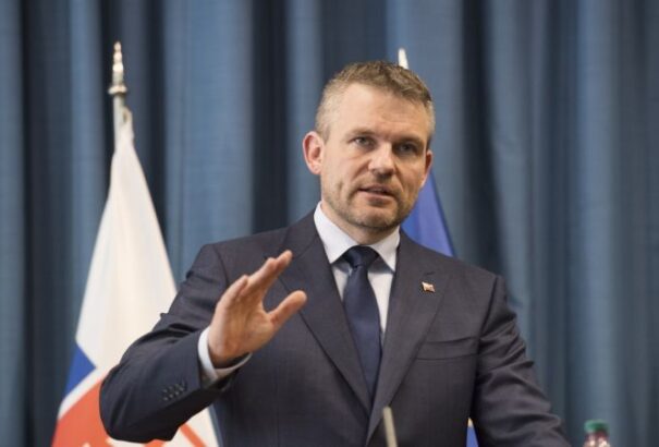 Pellegrini több diák felvételét követeli az orvosi egyetemektől. Ugyan minek, ha aztán külföldön kötnek ki..?