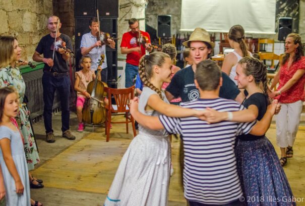 Tündérkert – Nagysikerű gyermek- és ifjúsági tábor Komáromban