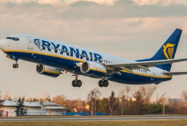 Ellenőrizze repülőjegyét: a Ryanair több száz jövő heti járatát törölte