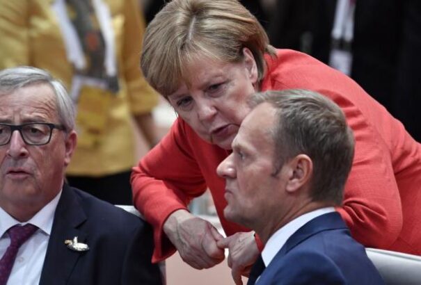 Kereskedelmi világháborúra készülnek Brüsszelben, már készítik a „vámbombákat” az USA számára