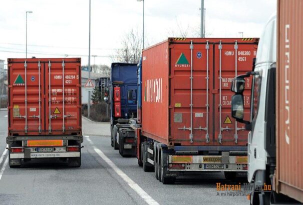 Sok munkahely kerülhet veszélybe a kelet-európai fuvarozóknak hátrányos szabályozás miatt
