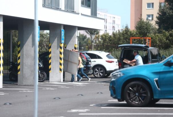 Fico nem feledkezett meg Troškováról – segített neki költözködni