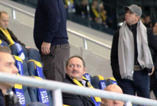 Simon Zsolt visszatér? Pártot alapít, hogy aztán az erősebbhez csapódhasson Világi embere