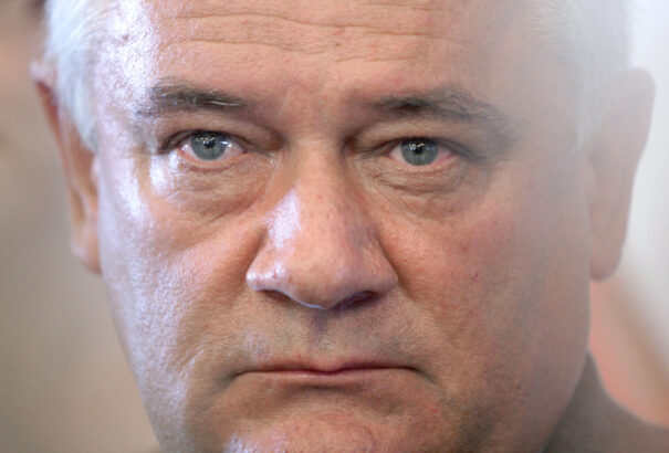 Slotát elítélték kiskorúak erkölcsi fejlődésének veszélyeztetéséért