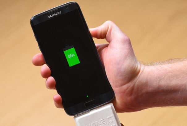 Jól töltöttük eddig a mobiltelefonunkat? Nem biztos. – Tanácsok