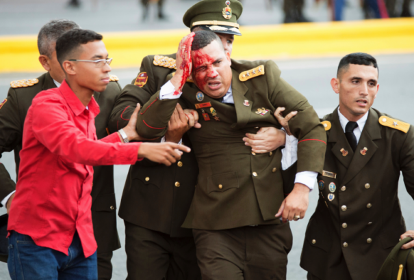 Drón robbant Maduro venezuelai elnök mellett egy katonai felvonuláson. Merénylet vagy propaganda?