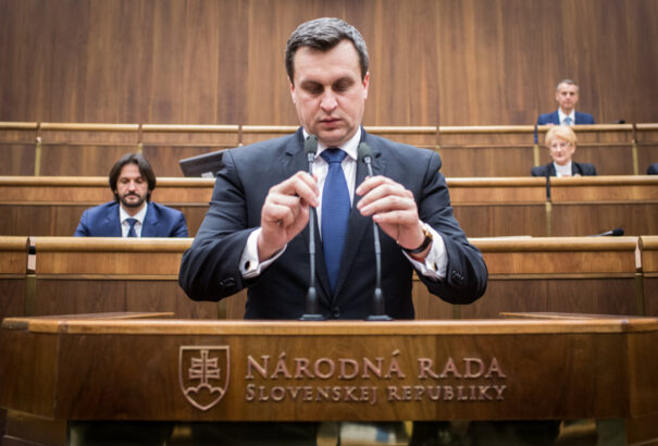 Danko nem a szélsőségeseknek üzent hadat, hanem a konkurenciának