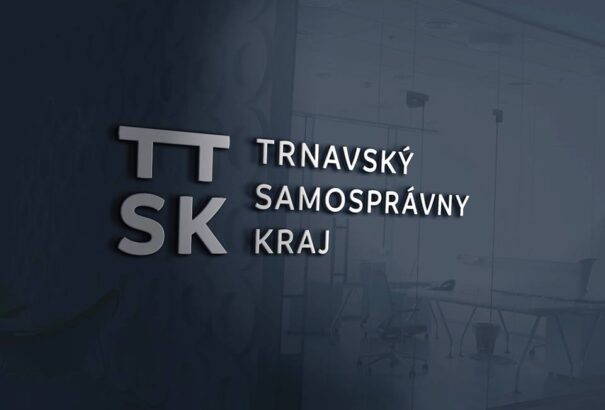 Logócsere Nagyszombat megyében