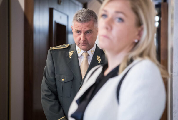 Ennyit keres Gašpar Saková tanácsadójaként