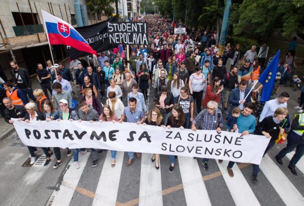 Szeptemberben ismét tüntetések lesznek. Polgáriak és ellenzékiek egyaránt