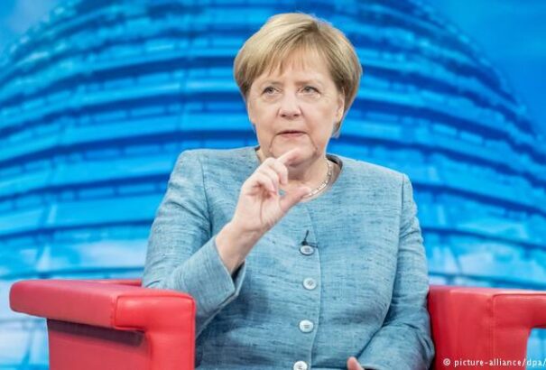 Újra meginogni látszik Merkel pozíciója, már nem csak a migráció borzolja a kedélyeket Németországban