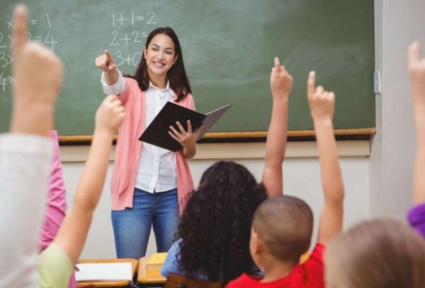 Betöltetlenek a pedagógiai pozíciók. Egyre kevesebben érdeklődnek a tanári pálya iránt