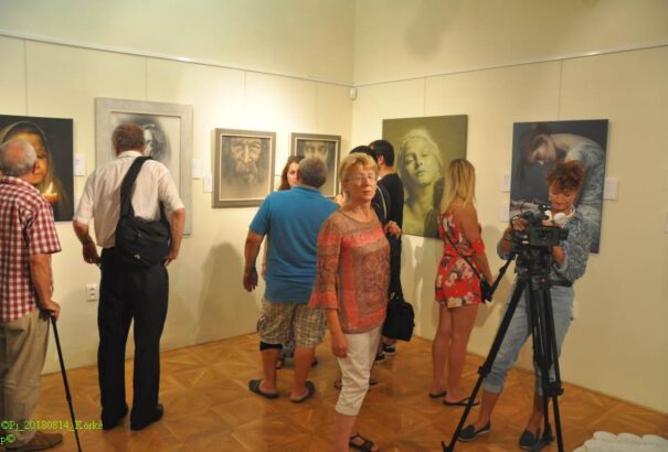 Törékeny – Kovács Péter Garp kiállítása (Interjú)