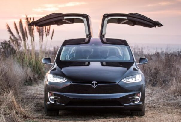 Szárnyal a Tesla. Minden korábbi, előzetes célt megdöntött