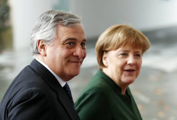 Tajani: A V4-ek Olaszország legádázabb ellenségei a migrációban