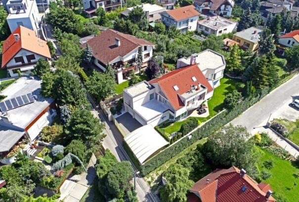 Betörtek Marian Kočner luxusvillájába