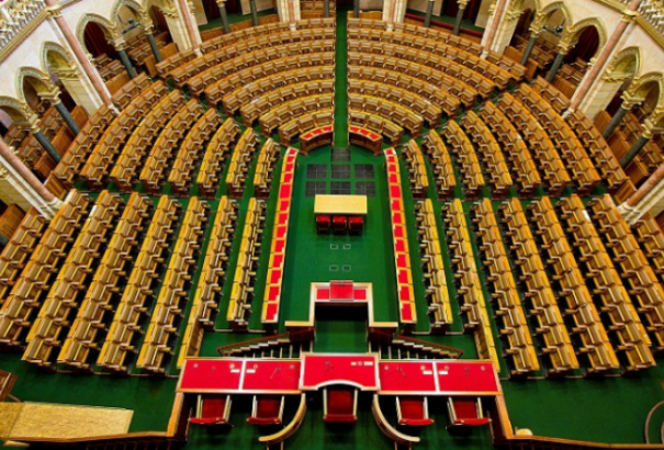 Felmérés: Tartja fölényét a Fidesz-KDNP