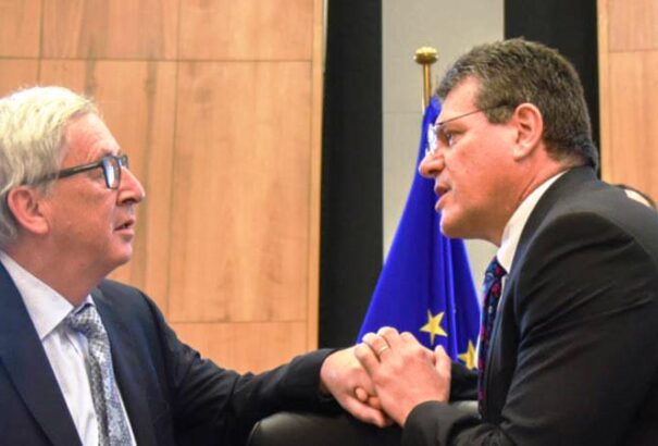 A smeres csúcsjelölt már Brüsszel nótáját fújja